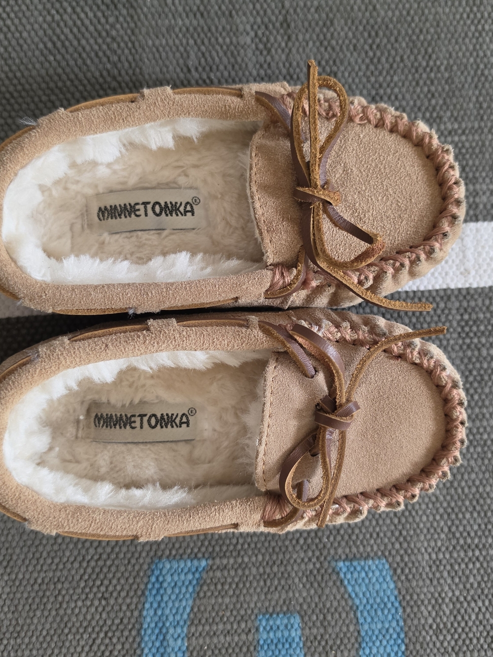 Minnetonka Kids Tan Suede Moccasin Slippers with Faux Fur